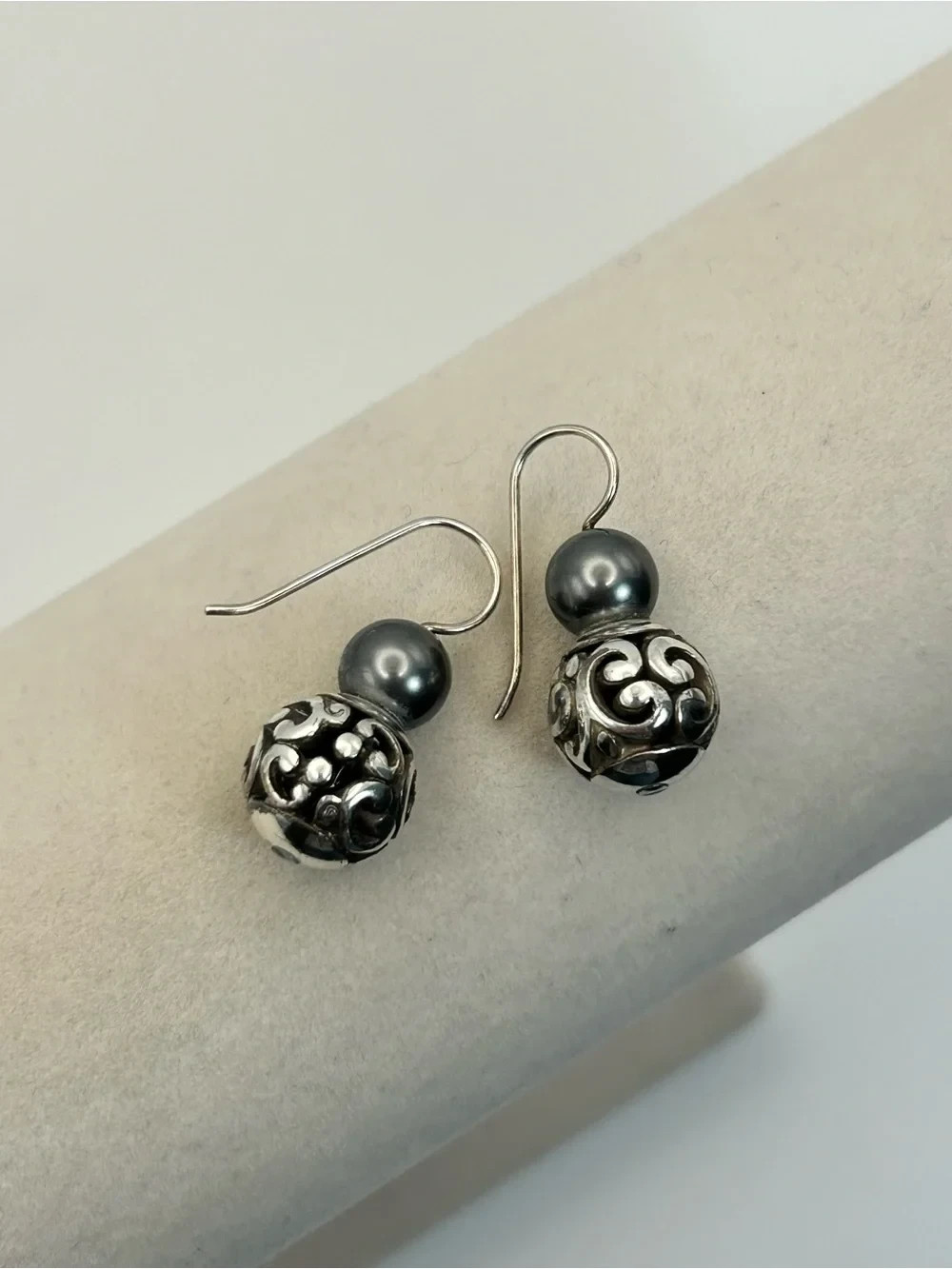 Brighton Contempo Gray Pearl Ball Earrings Silver Plated Dangle Drop 1″