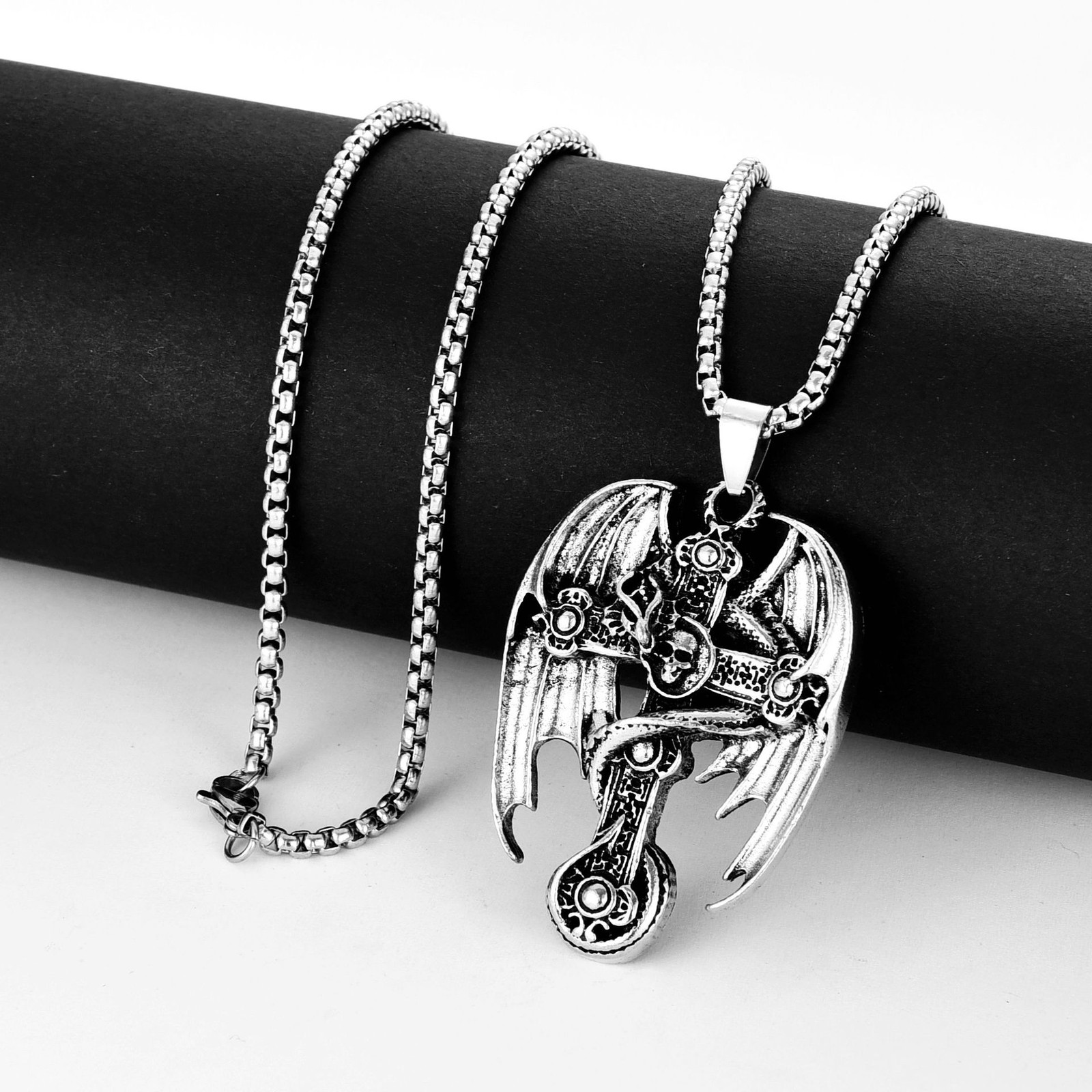 Gothic Winged Cross Skull Pendant Necklace Men’s Vintage Stainless Steel Jewelry