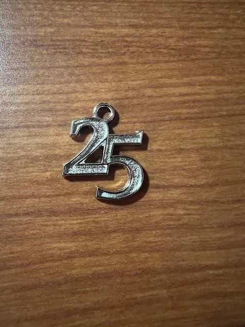 Graduation Tassel Charm Yeardate 1990-2023