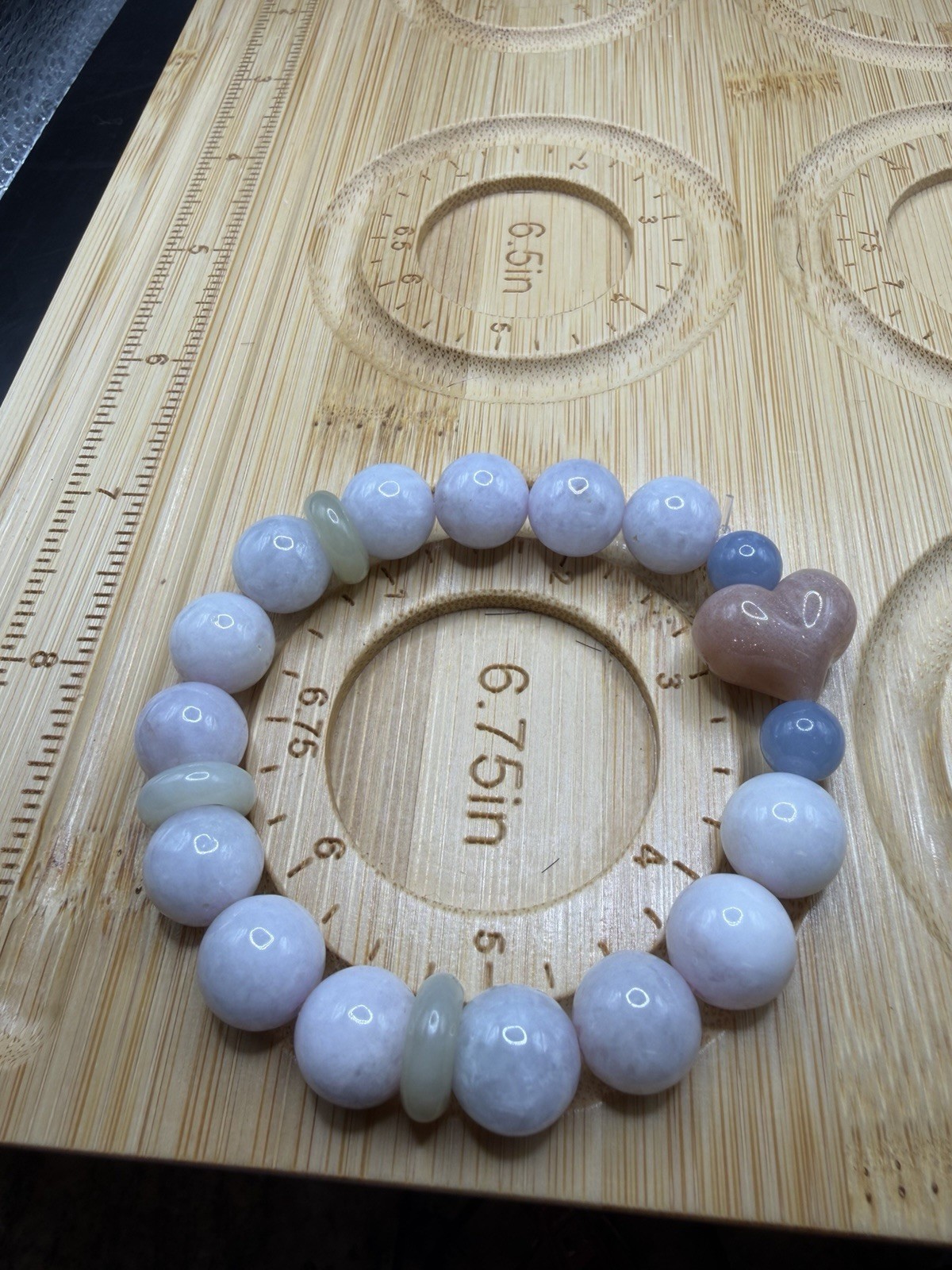 Burma Pink Jade Beaded Bracelet with Heart-Shaped Peach Moonstones