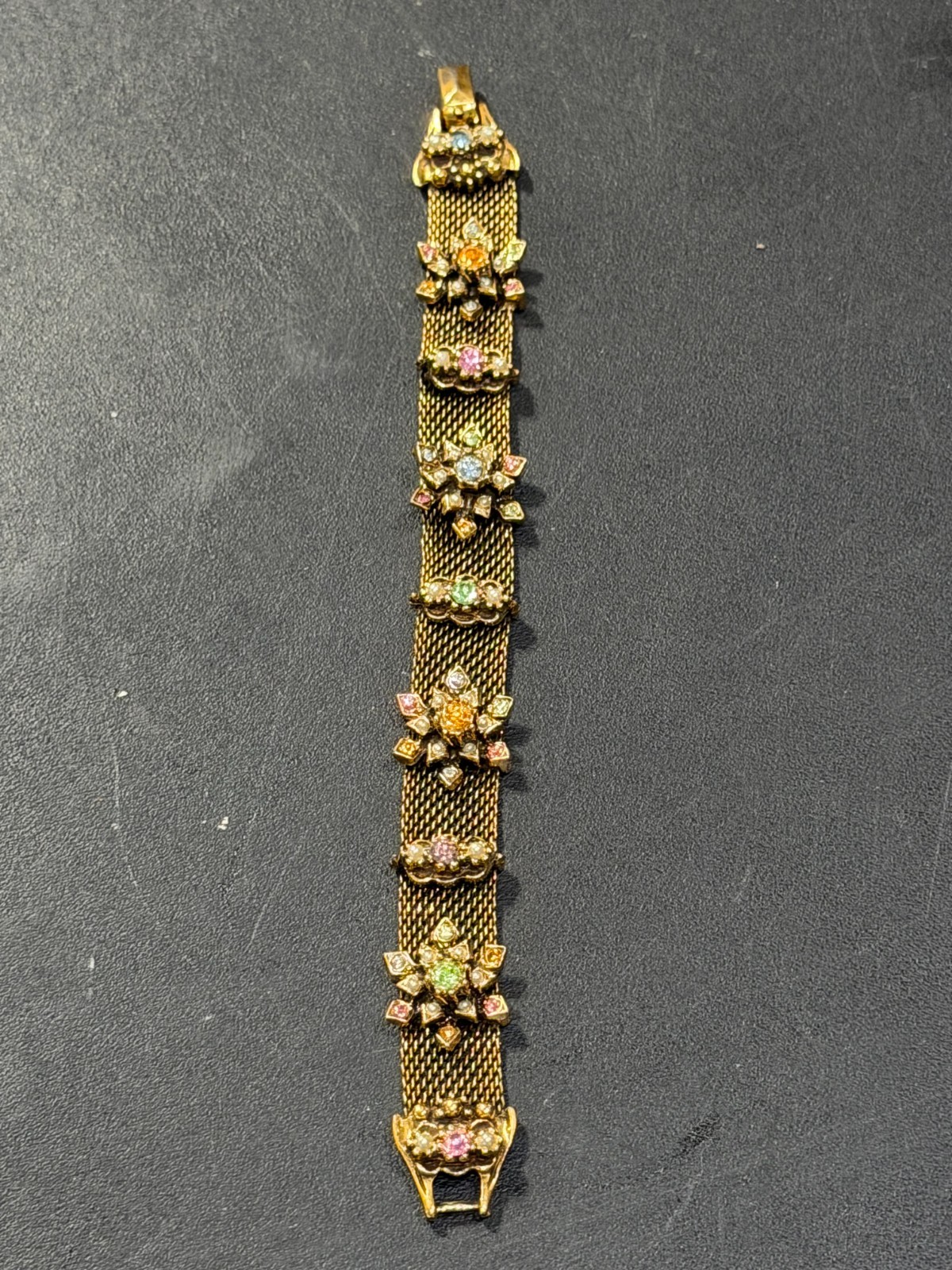 VTG Hollycraft? multicolor rhinestone / pearl mesh gold tone bracelet unsigned