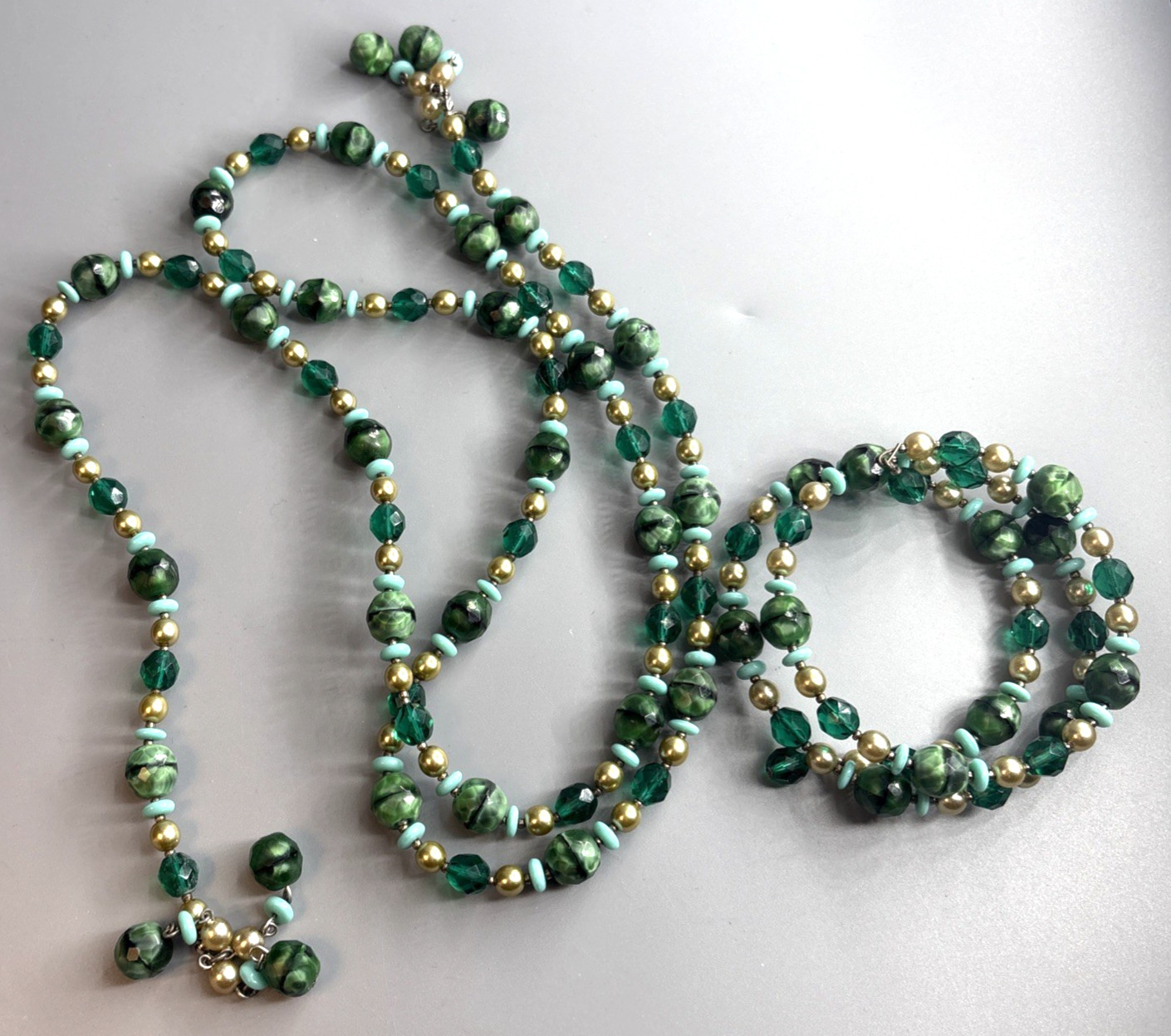 Emerald Green, Turquoise and Gold Beaded Set 42″ Lariat Necklace & Coil Bracelet