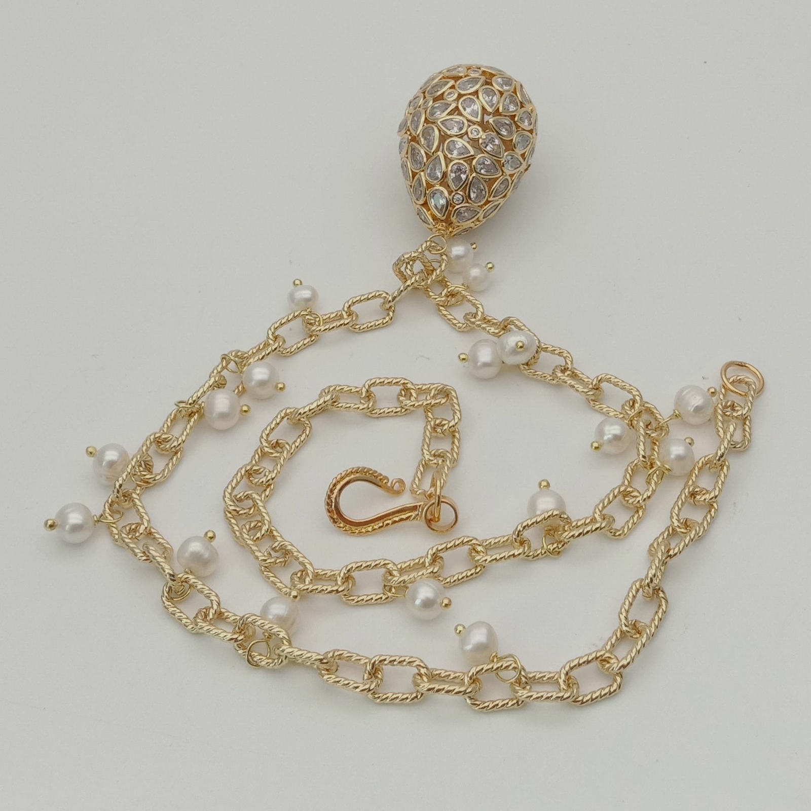 19″ White Pearl Gold Plated Chain Necklace Cubic Zirconia Pave Teardrop Pendant