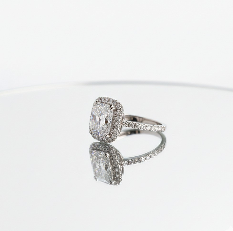 Cushion Cut moissanite Diamond-Style Ring – Classic Bridal Engagement Jewellery