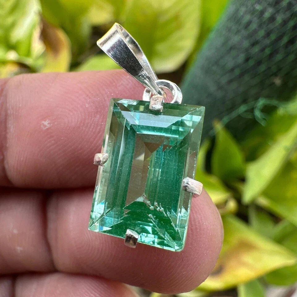 20 Ct Natural Green Sapphire Gems 925 Sterling Silver Timeless Jewelry Pendant