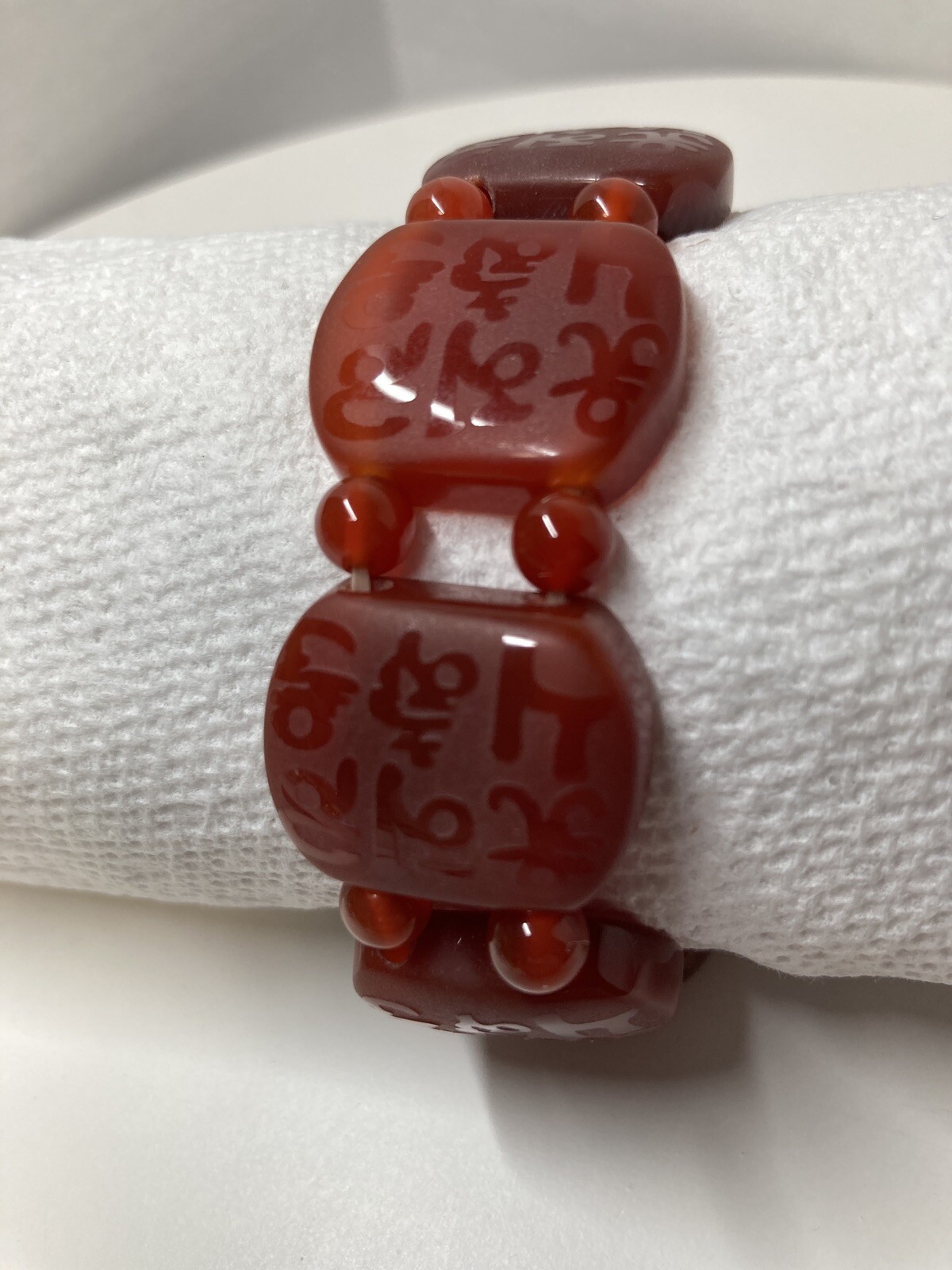 Amber Color Etched Stone Stretch Bracelet Heavy 55g Fashion Jewelry