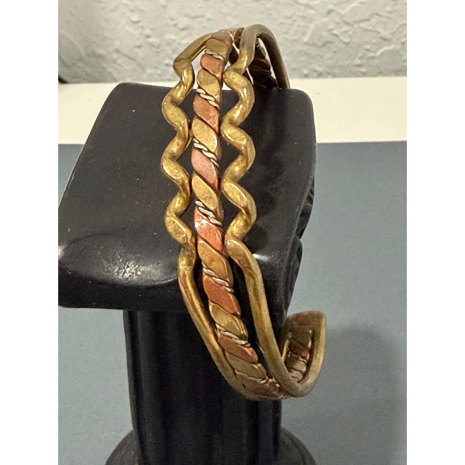 Mixed Metal Gold Copper Silver Tone Cuff Bracelet Unisex 7in Twisted Wavy