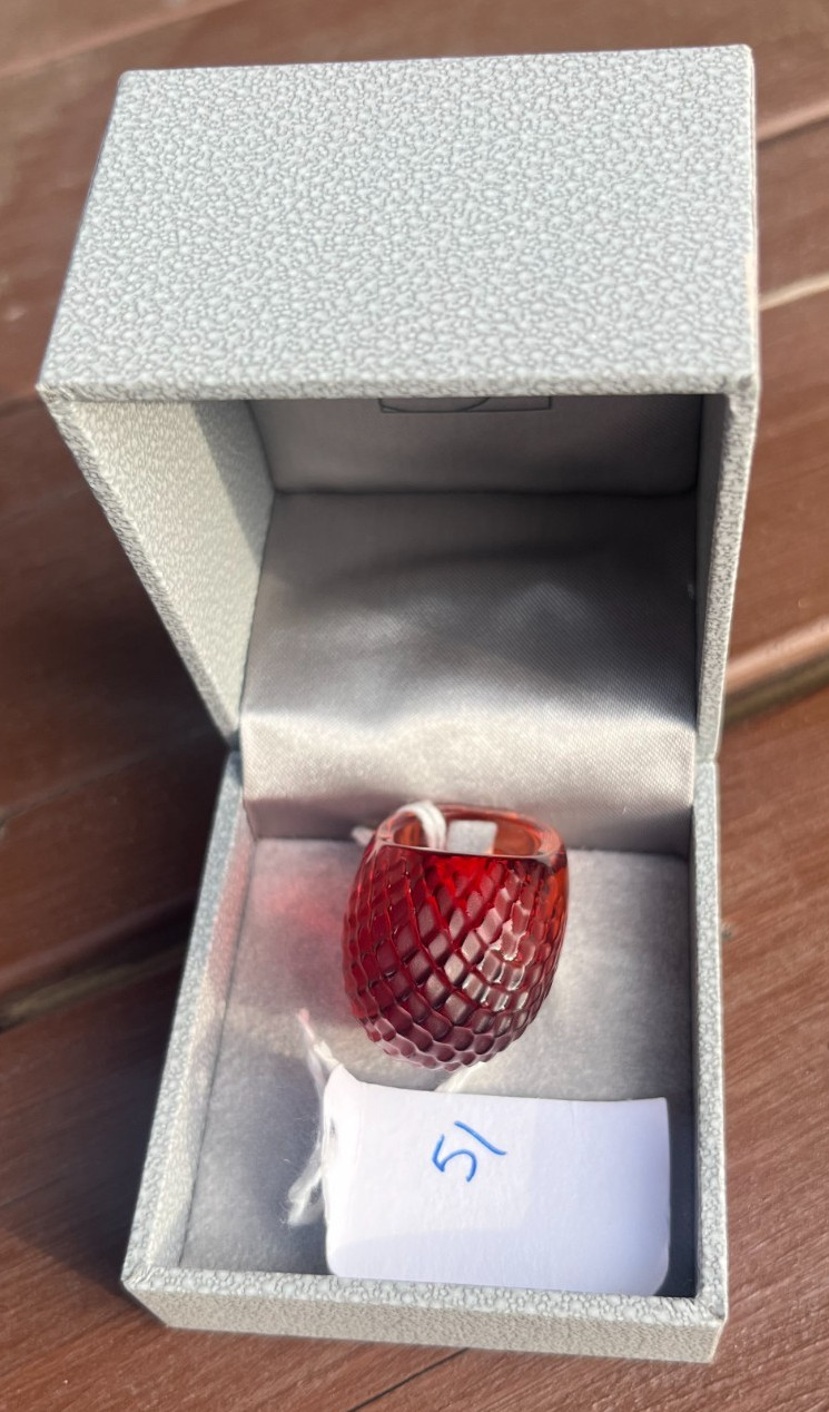 LALIQUE SERPENT SNAKESKIN PATTERN RED CRYSTAL DOMED RING SIZE US-5