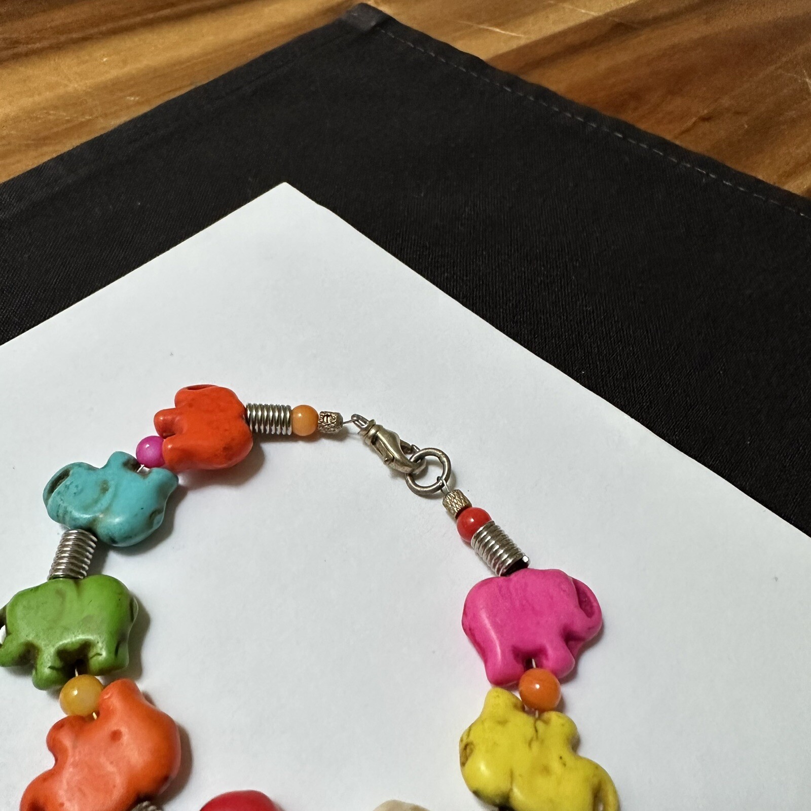 Colorful Beaded Elephant Bracelet 7 7/8 Inch Multi Color / Silver Tone