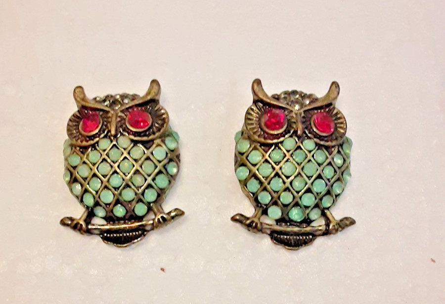 Owl Earrings Pierced Vintage RS blue Red Clear Gold Tone 1″ x 3/4″ Good Quality