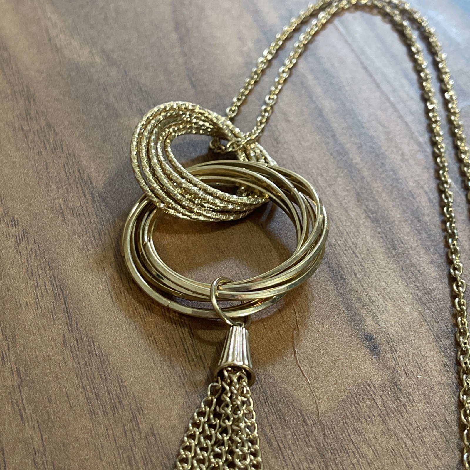 Long Multi Circle Tassel Necklace Pendant Link Chain Lobster Claw Clasp