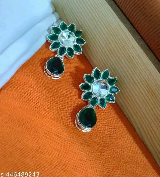 Nita Ambani Layered Green Kundan Necklace Kundan Earring Vintage Heavy Jewelry