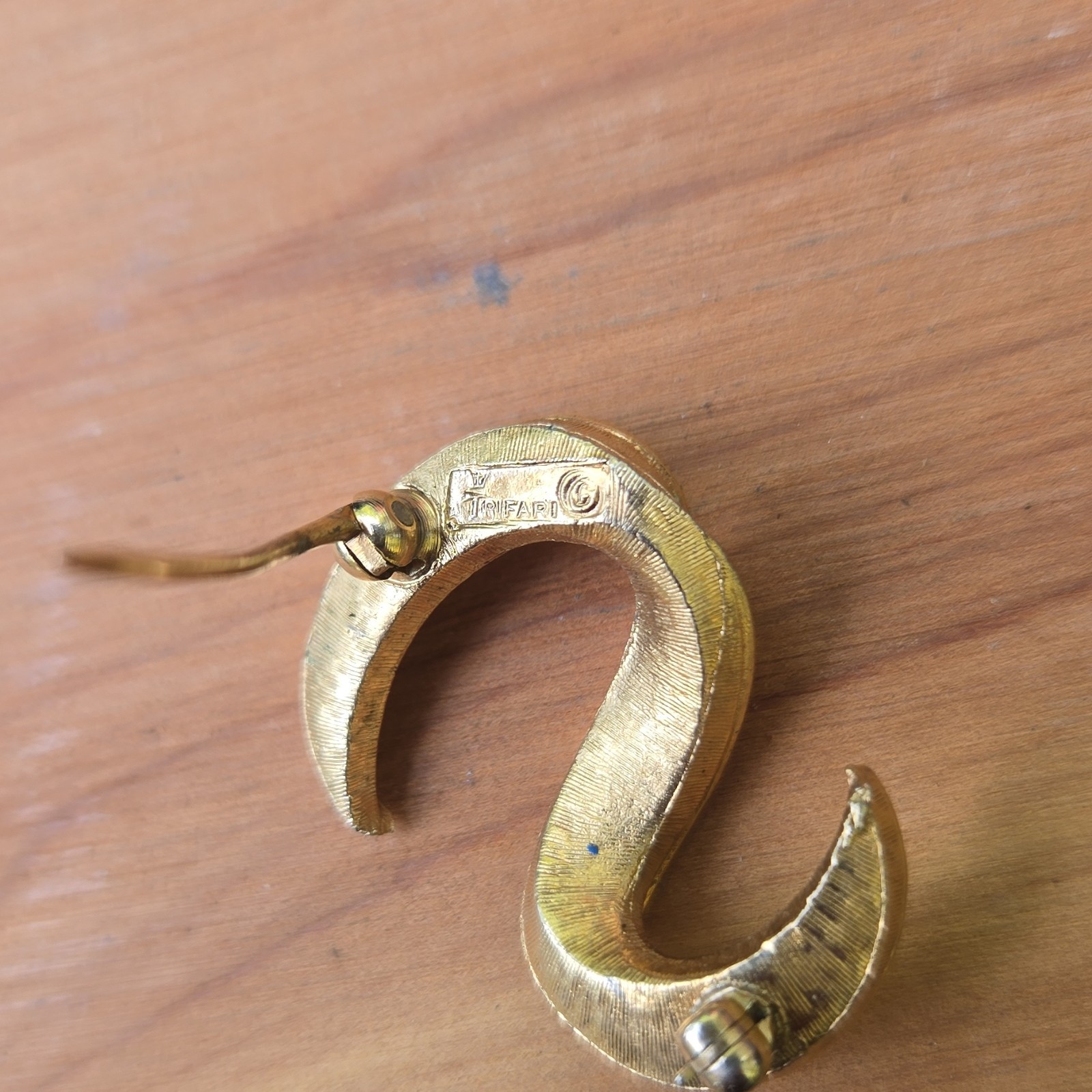 Vintage 50s TRIFARI Crown Goldtone Textured LETTER “S” Shape Pin Brooch