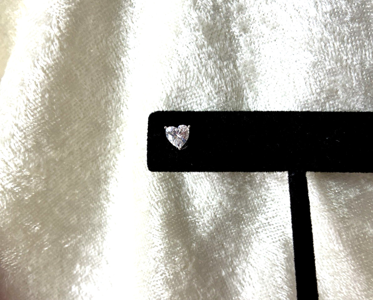 DIAMONIQUE CZ 1.0 cttw HEART STUD EARRINGS, STERLING SILVER (M4823-52)