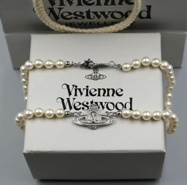 Vivienne Westwood Pearl Necklace – Silver Saturn Pendant with Box