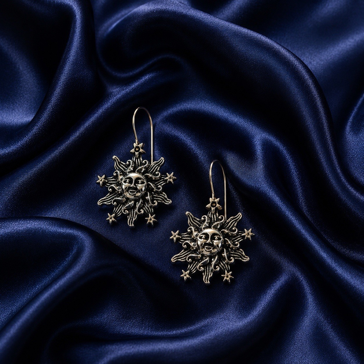Free People Gold Earrings Sun Star Face Celestial Moon Boho Y2K Astrology VTG