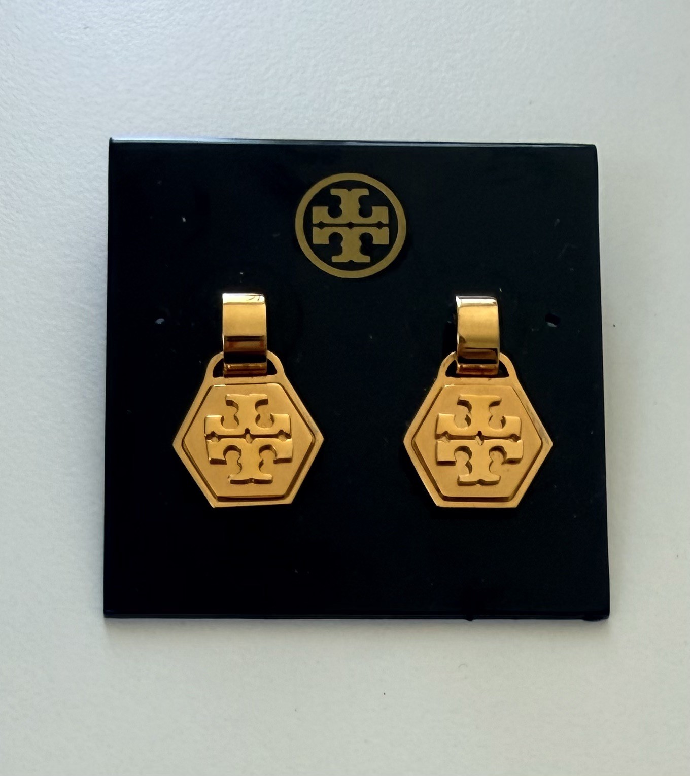 Tory Burch Small TT Logo Earrings NWT