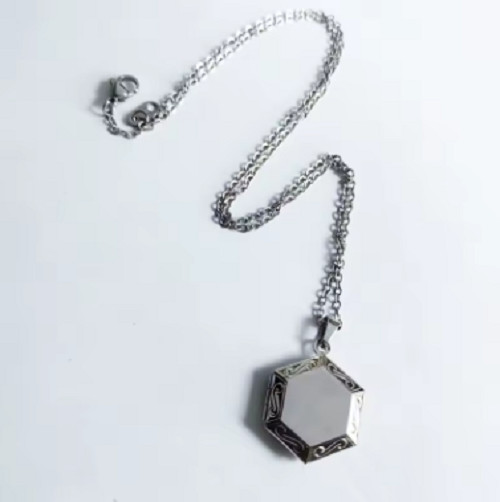1pc Hexagon Photo Frame Pendant Cute Charms Floating Locket Picture