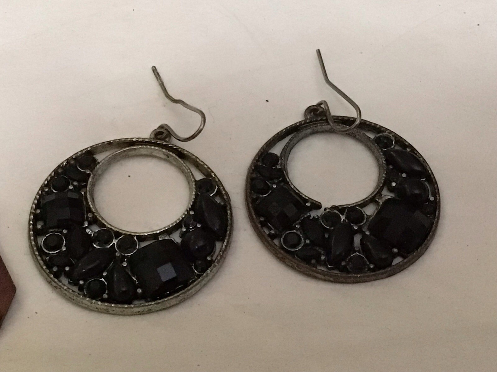 Lot 8 Pair Pierced Earrings Hoops Drop Dangle Shield Unknown Metal & Materials