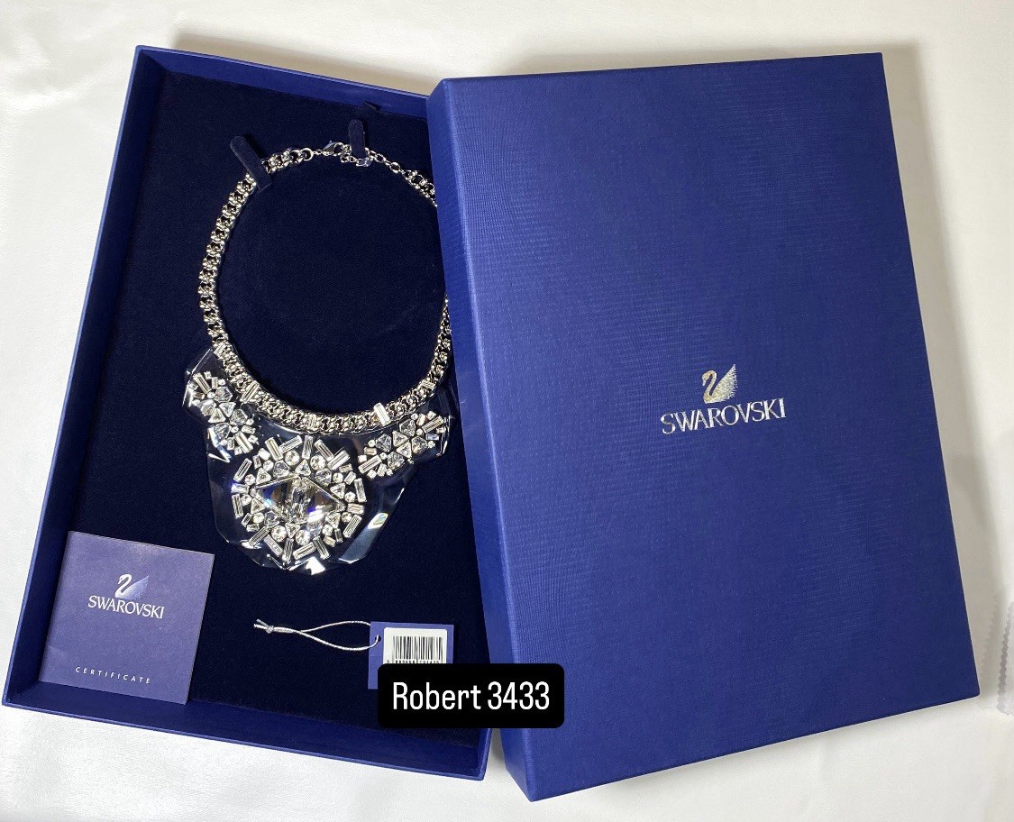 Swarovski Gorgeous Crystal Necklace! Brand New!