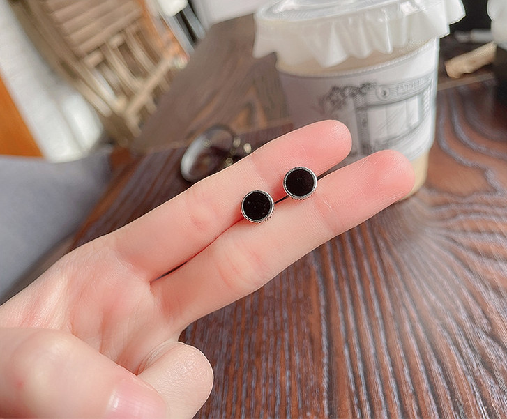 Solid Sterling Silver Black Enamel Round Stud Post Earrings 8mm Gift Box I84