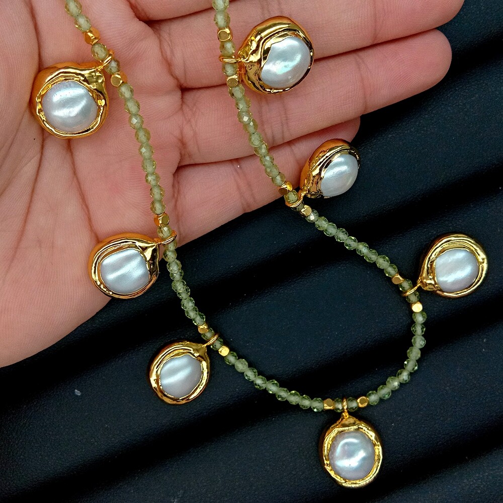 Natural Green Peridot Choker Necklace Cultured White Pearl Charm 17″