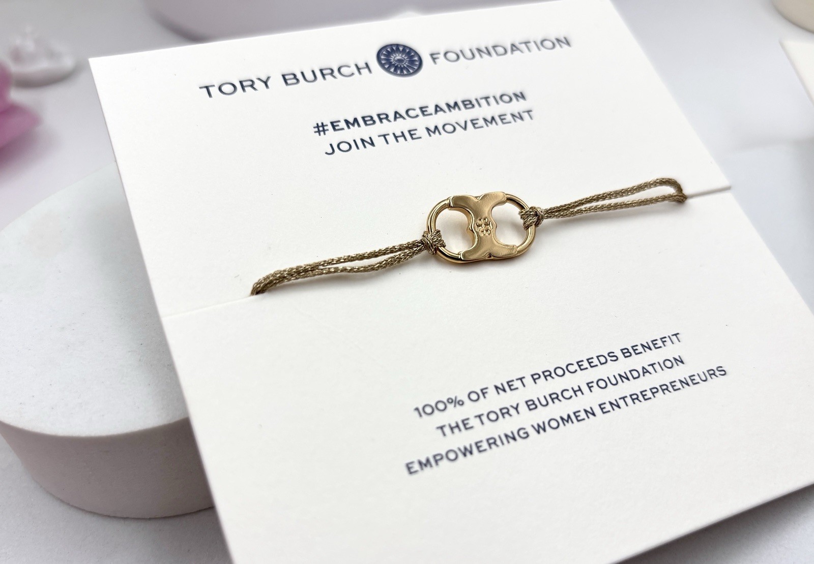 Tory Burch EMBRACE AMBITION BRACELET Gold