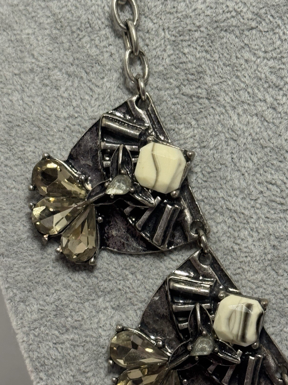 Beautiful Statement Necklace Great Quality. Perfect For Any Occasion