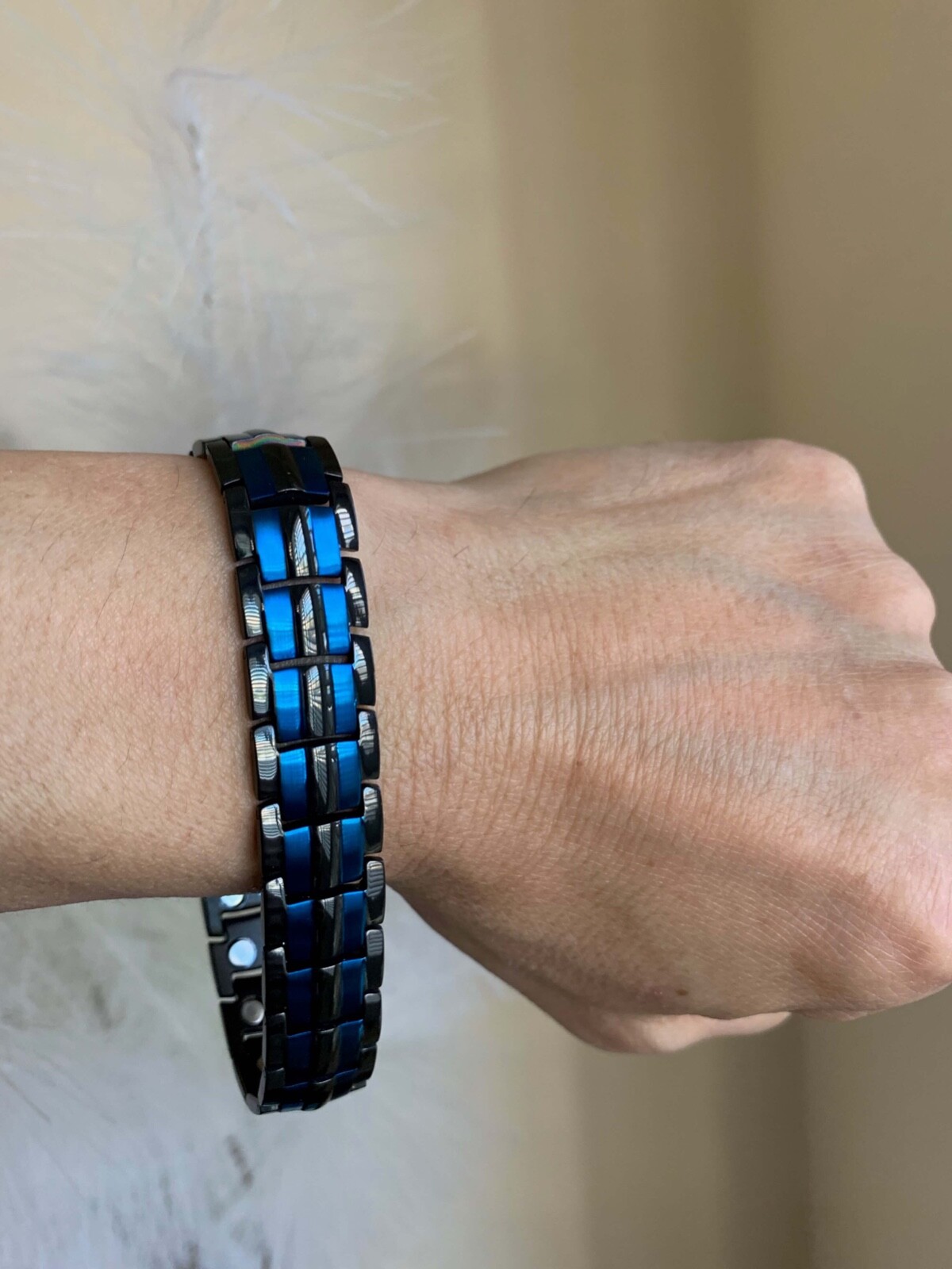 Magnetic Therapy Bracelet men women Arthritis Pain Relief Balance Energy