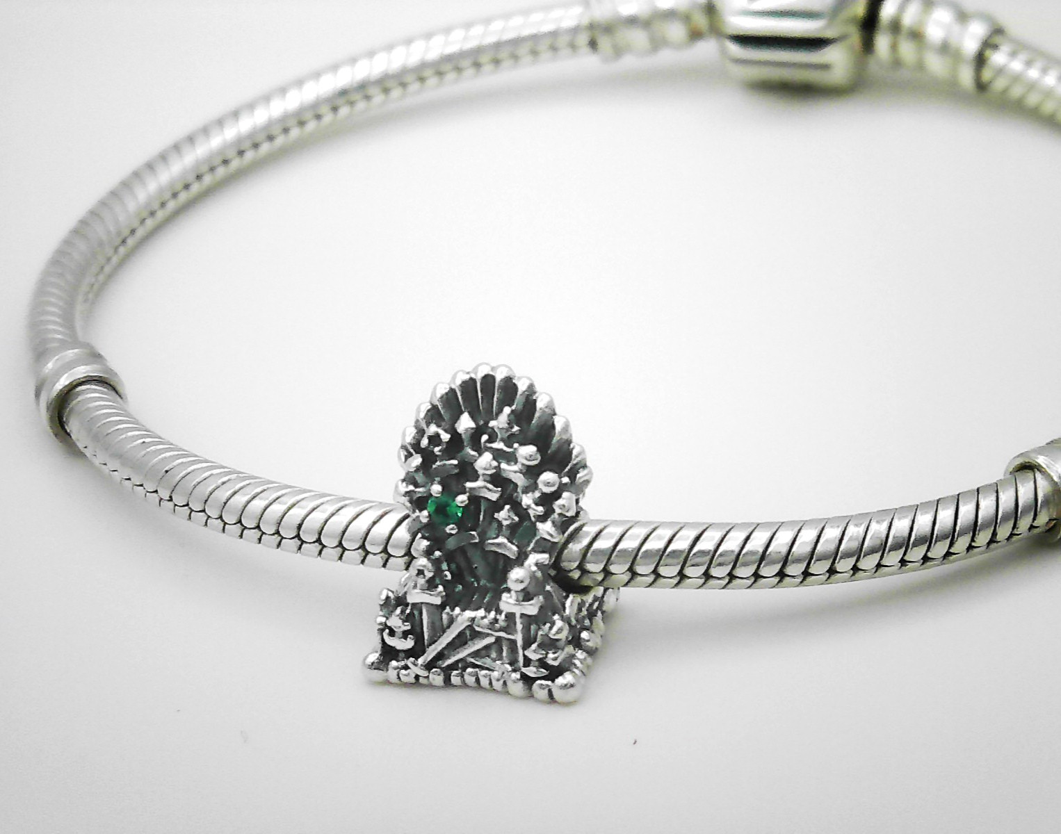 NEW! Authentic Pandora Game of Thrones Iron Throne Charm Green Crystal 792965C01