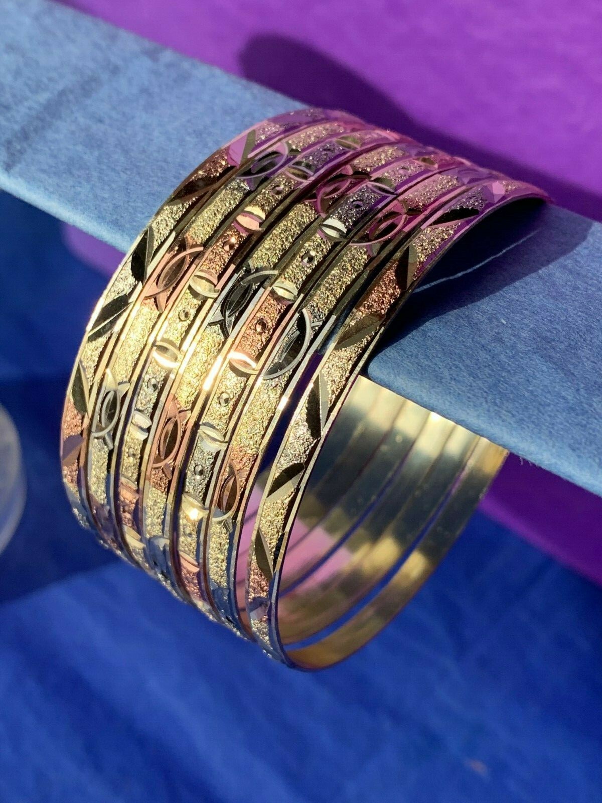 Cut Tri-Color Gold Layered Semanario Bangles Bracelets Oro Laminado 7 3.5mm #C1