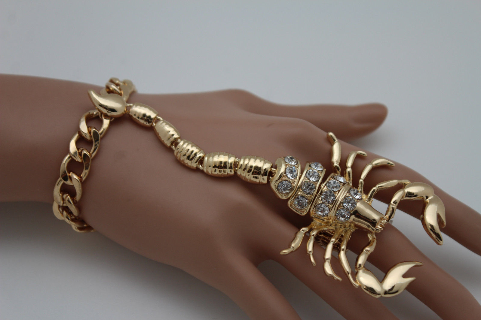 New Women Shinny Gold Scorpion Hand Chains Slave Bracelet Ring Fashion Jewelry