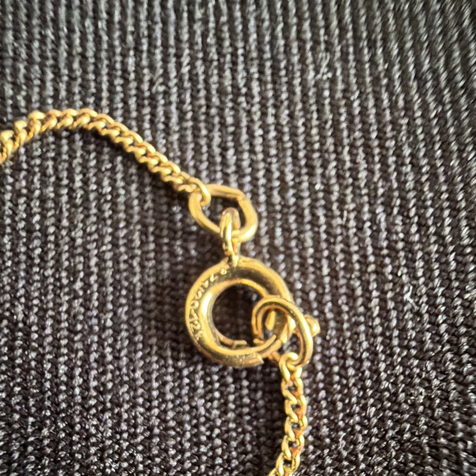Vintage 1/20 12K Gold Filled Teardrop Green Jade Style Pendant Necklace 18″ GF