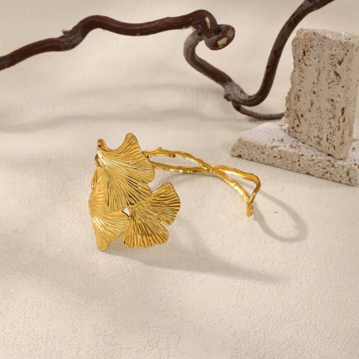 Ginkgo Leaf Zara Bracelet Art Nouveau Gold Sculptural Boho Museum VTG