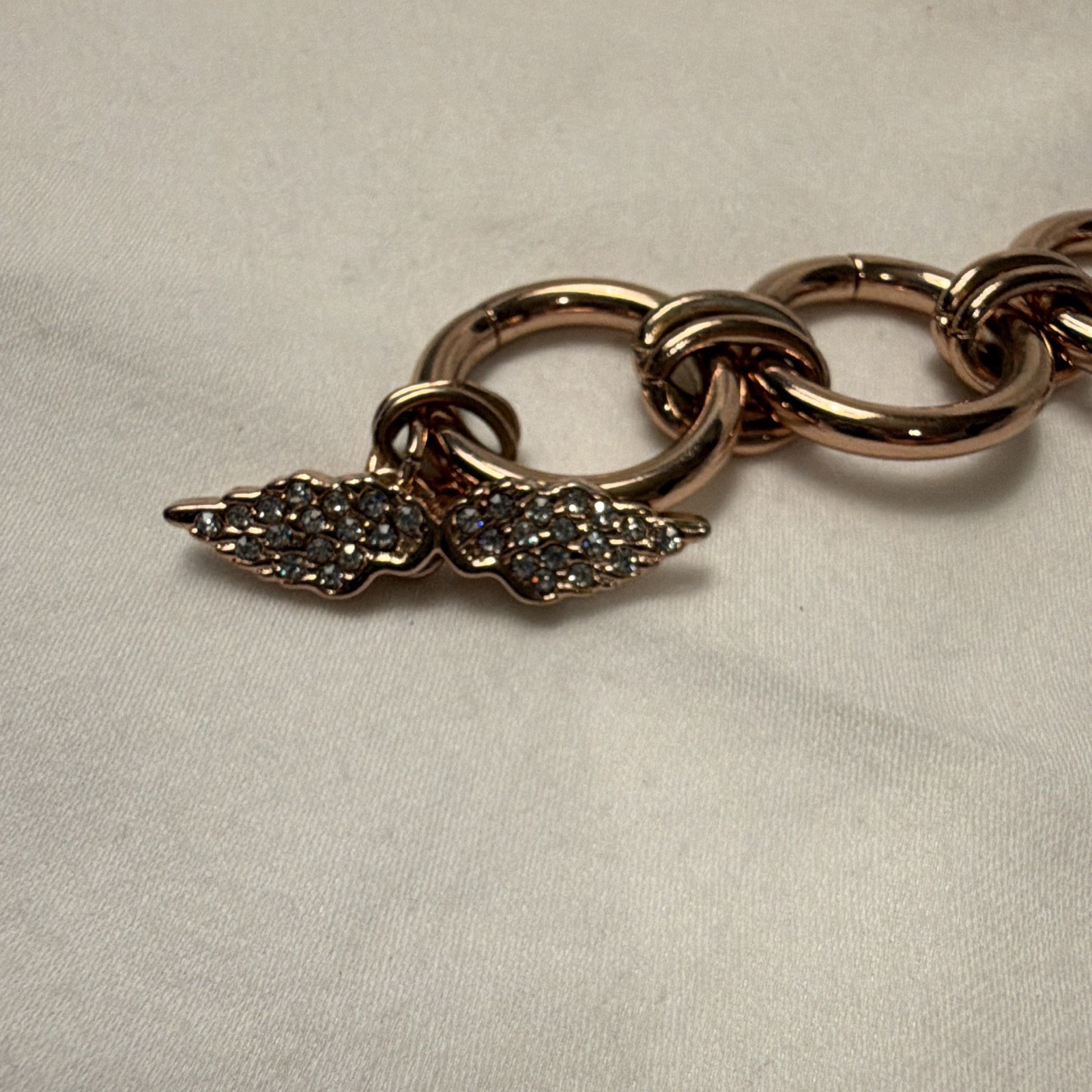 Victoria’s Secret Rose Gold Tone Round Link Toggle Bracelet w/Pavé Crystal Charm