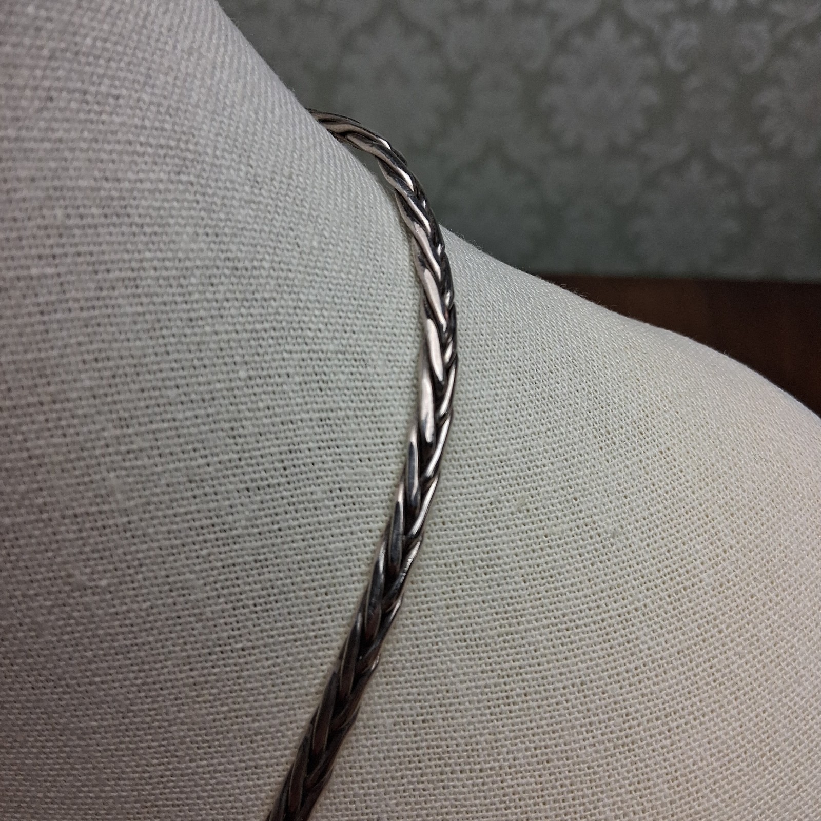 Sterling Silver925 Omega Collar Necklace Braided Open Neck Wire 30g Quiet Luxury