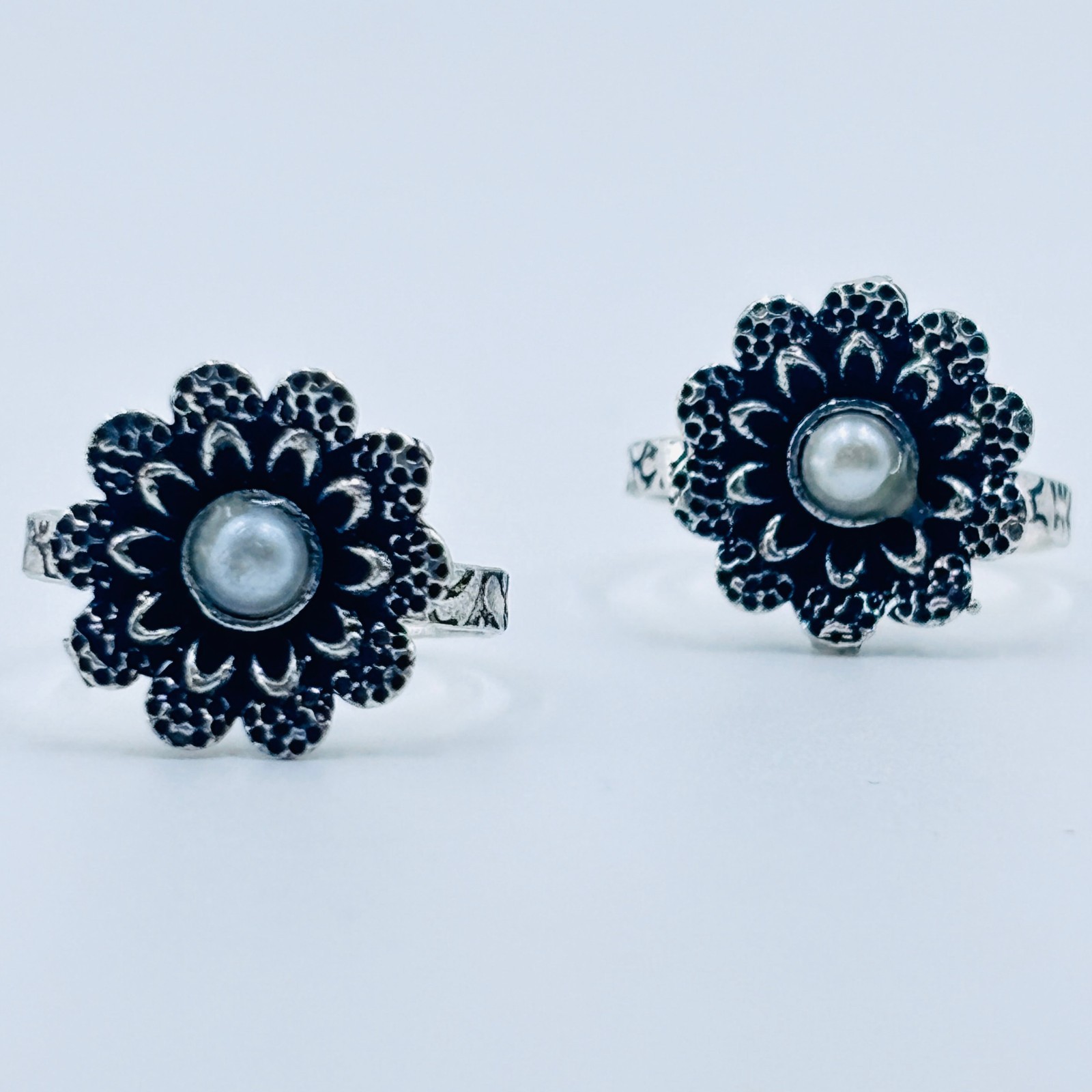 Silver Tone Floral Toe Rings Artificial Faux Pearl Adjustable Boho Vintage