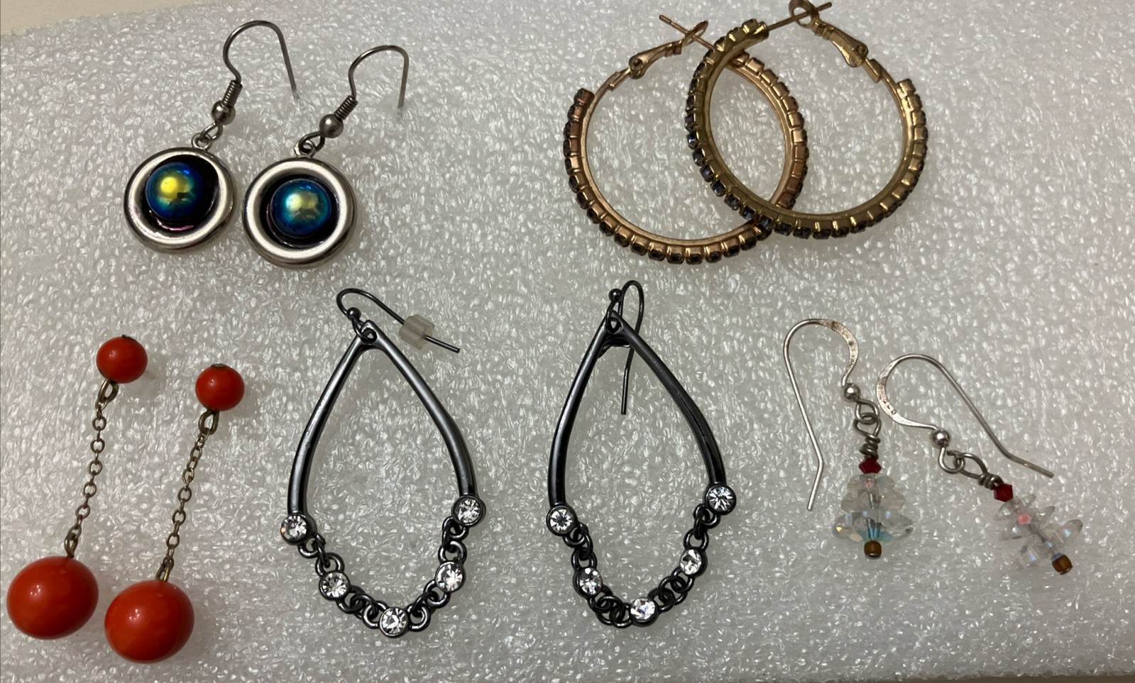 Earring Lot 60 Pr Pierced Mixed Colors Styles Materials