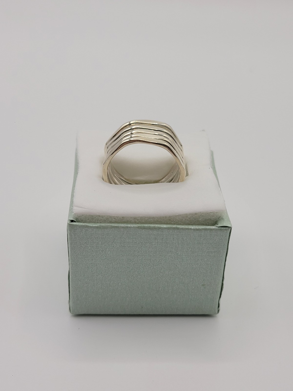 Silver 925 Modernist Layered Waved Band Ring – Women’s Size 6.5