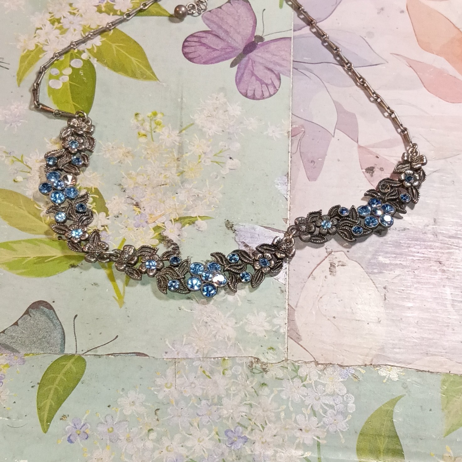 Silver Tone Blue Crystal Rhinestone Floral Statement Bar Link Chain Necklace