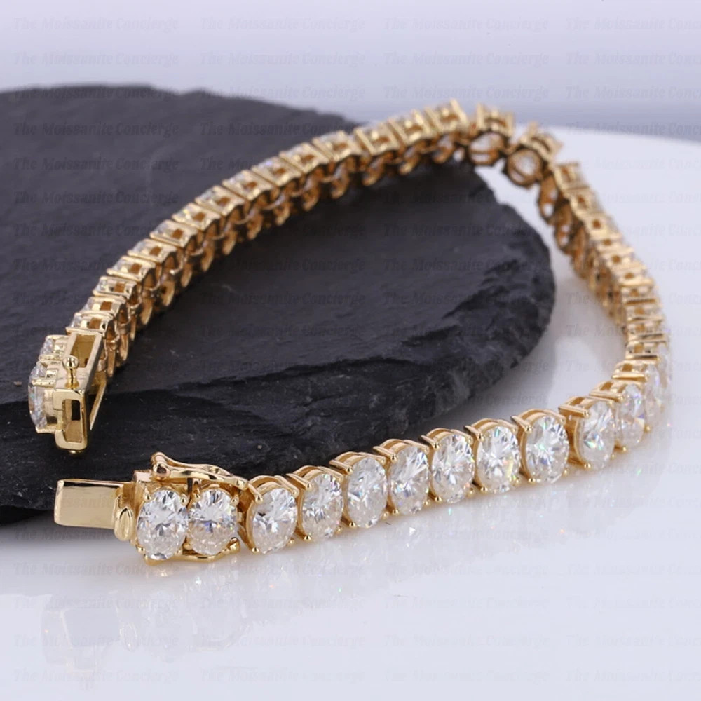 17.6 TCW Oval Cut Moissanite 7″ Tennis Bracelet Silver 14CT White Gold Plated