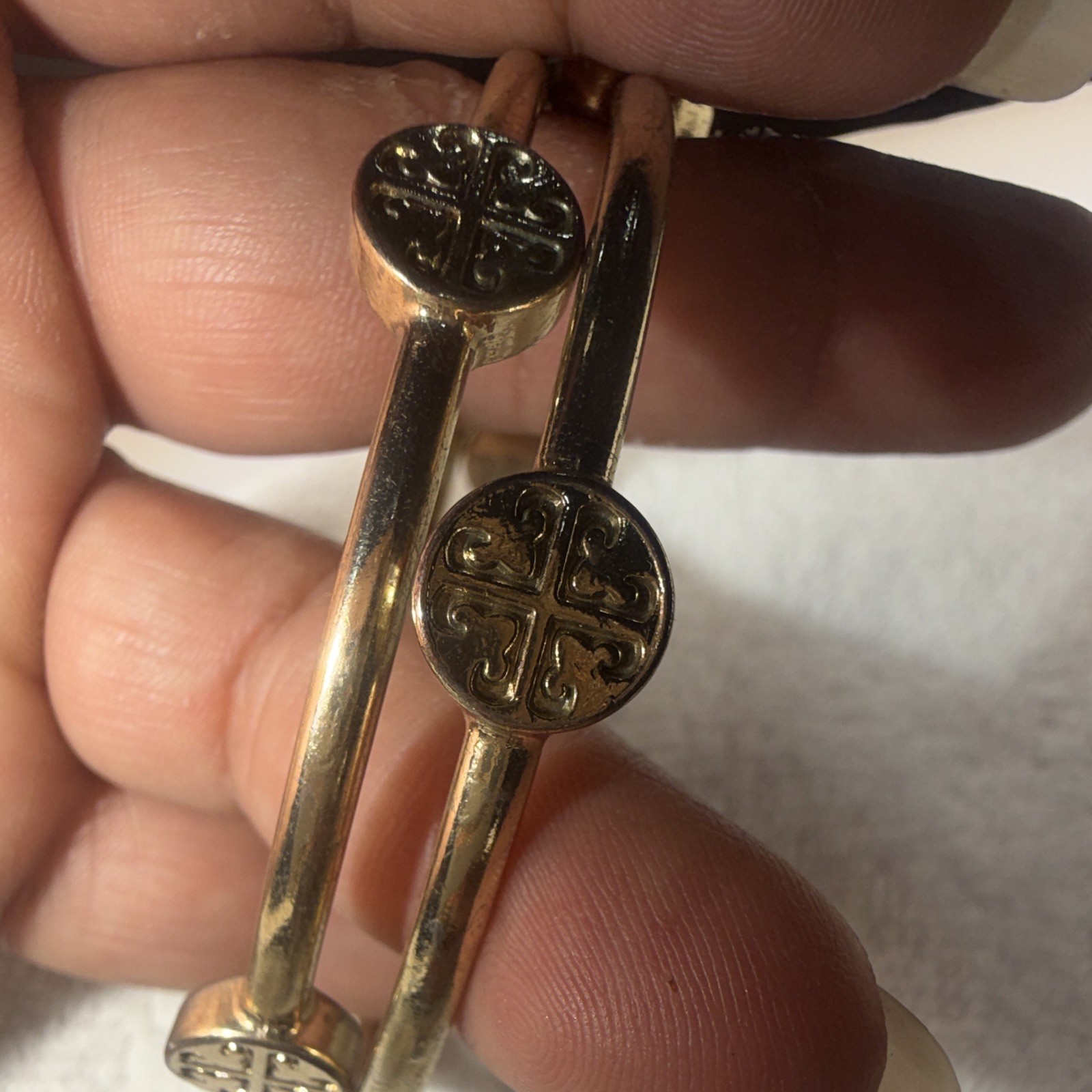 Gold Tone Round Hoop Earrings Hinged Snap Closure Cross Pattern No Stone
