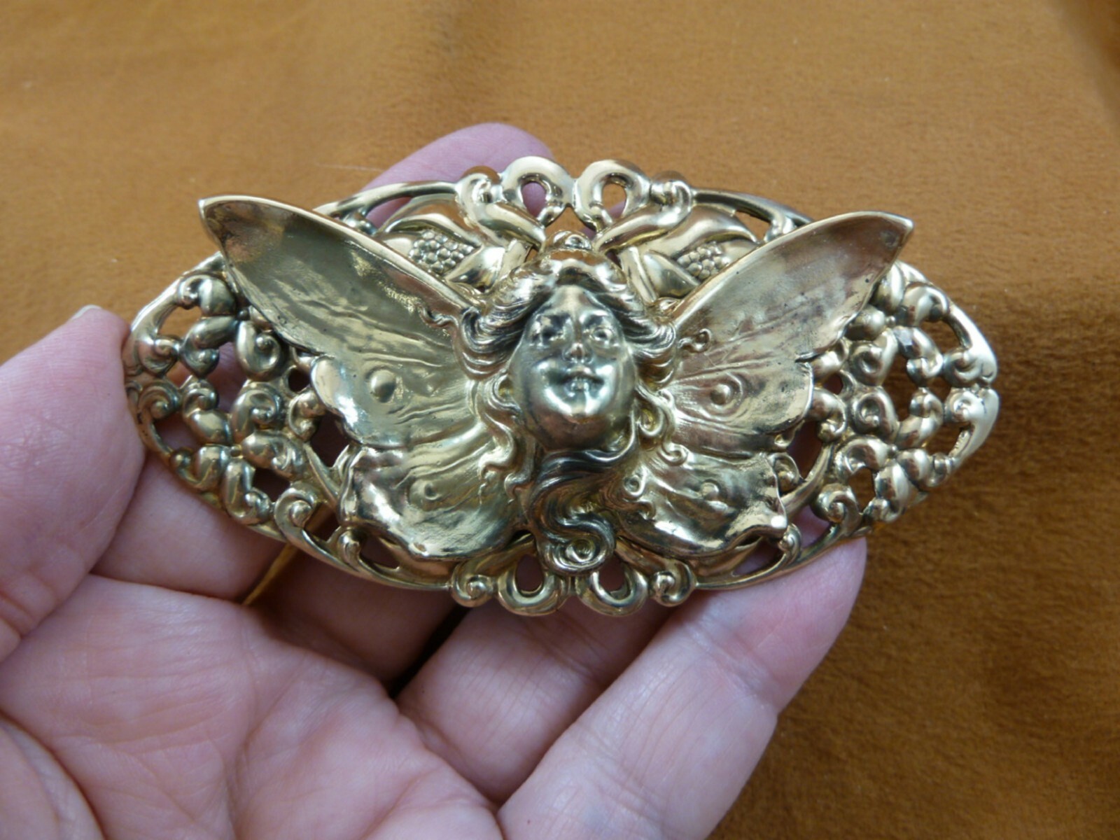 (b-fair-4-1) Girl Lady fairy butterfly pixie butterfly wings brass pin pendant