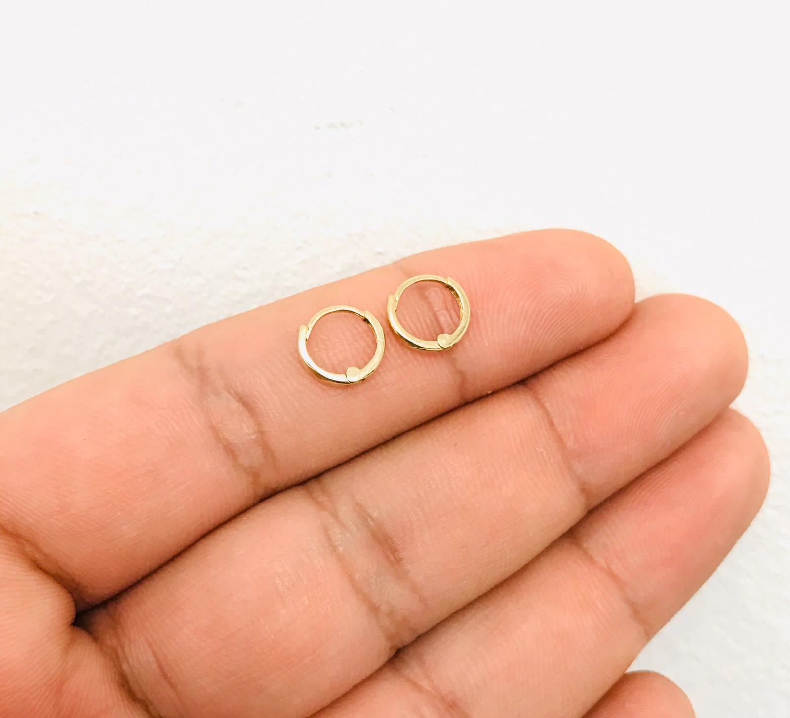 14K Real Gold Dainty Huggies Earrings Women/Men 8.5×9.1mm, Huggies Hoop Earrings