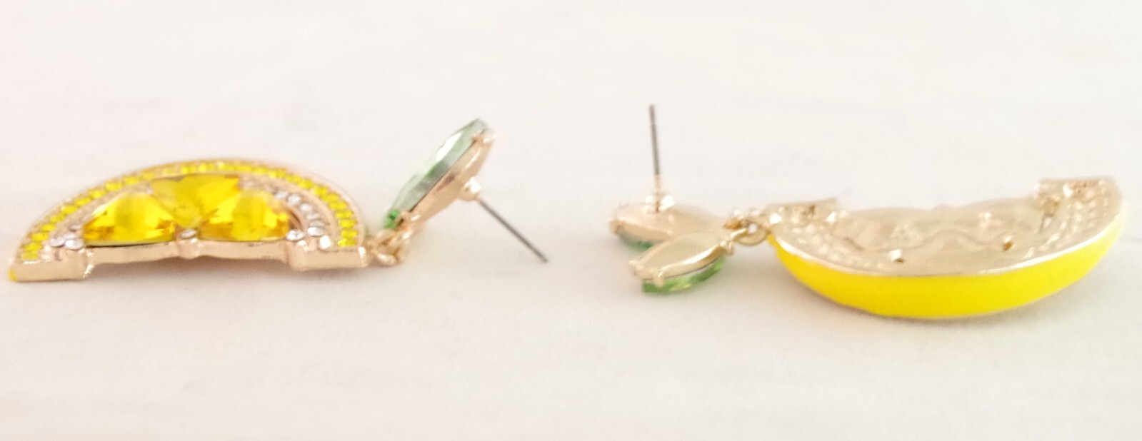 2.25″ BETSEY JOHNSON LEMON SLICE FRUIT CRYSTAL RHINESTONE DROP DANGLE EARRINGS