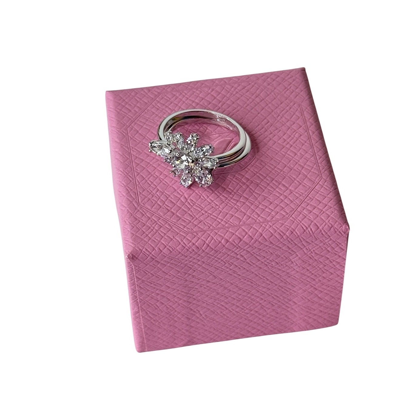 Swarovski Gema Flower Ring Rhodium Plated with Clear Stones Cocktail 58 – USA 8
