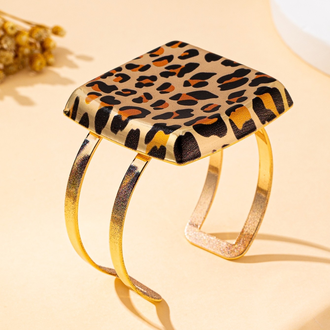 Women’s Geometric Leopard Print Bracelet Fashion Jewelry for Daily Wear