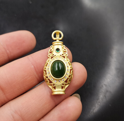 Genuine Green Jade Jasper Gold Plated Cubic Zirconia Gourd Vase Pendant Necklace
