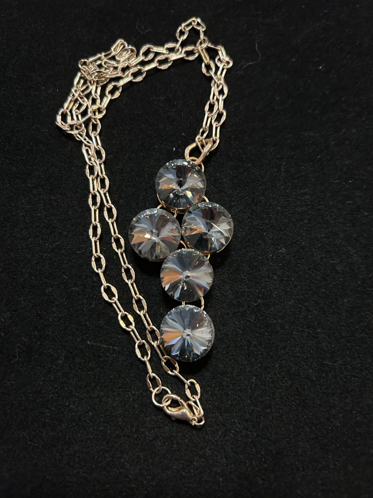 Vintage Good Quality Gold Tone Necklace with Smoky Rivoli Stones Pendant 22″