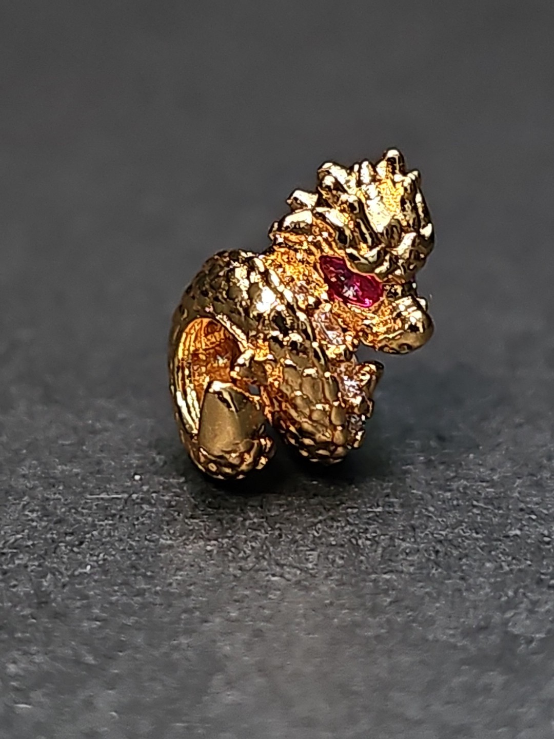 Pandora Chinese Year of the Dragon Charm 763069C01 2024 Lunar Year ALE MET